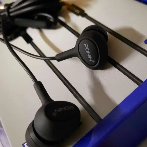Ronin R9 Crystal Clear Sound Handsfree...........